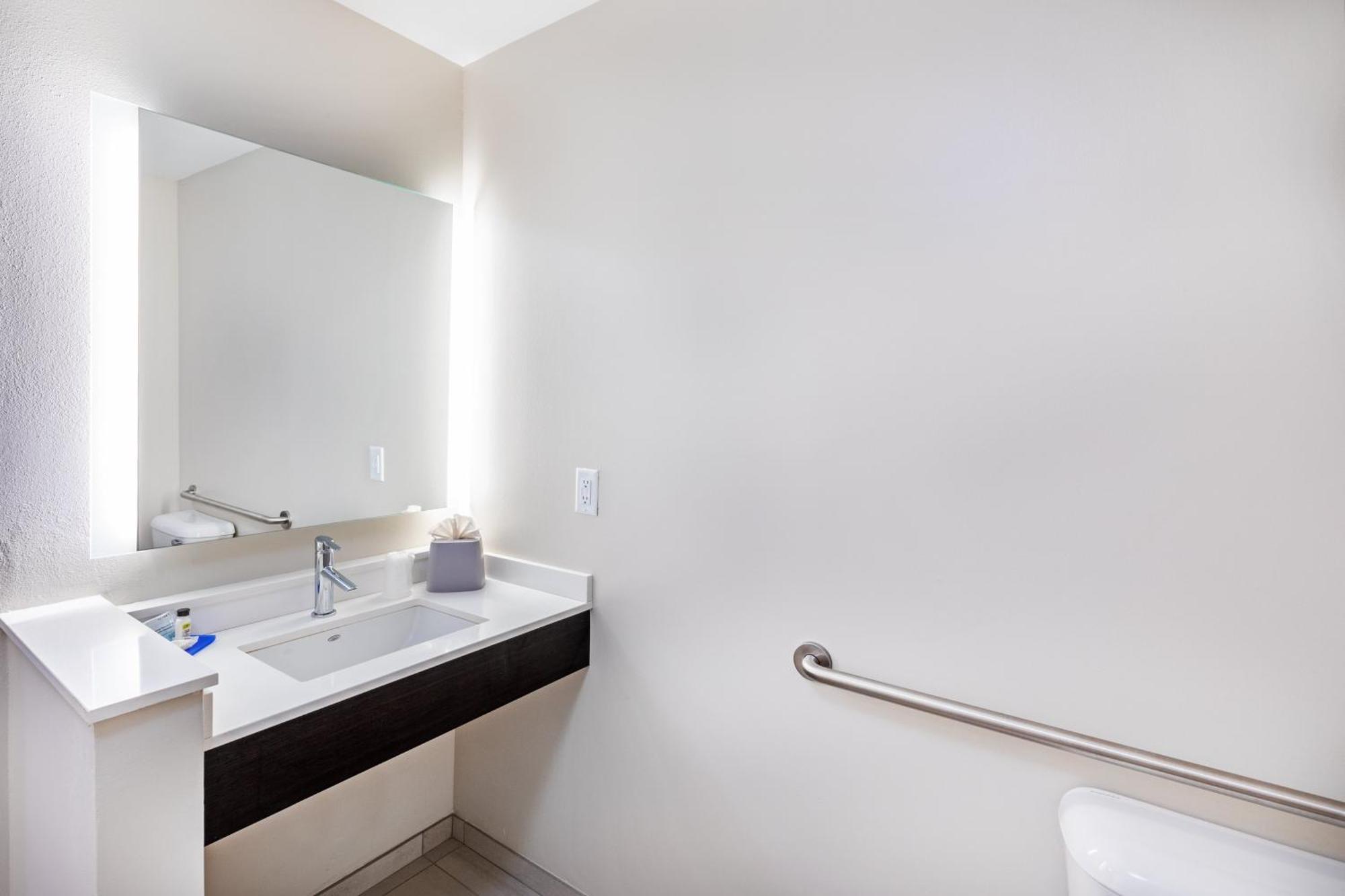 Holiday Inn Express & Suites Purcell By Ihg מראה חיצוני תמונה